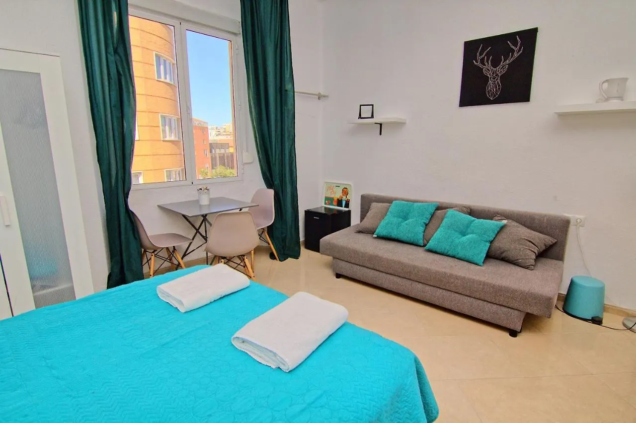 Low Cost Room Mercado Malaga location